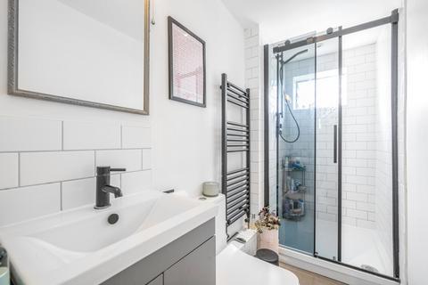 2 bedroom flat for sale, Manor Avenue, Brockley, London, SE4