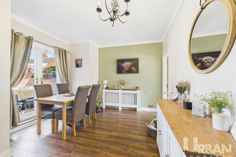 199 Summergangs Road, Hull, HU8 8JY