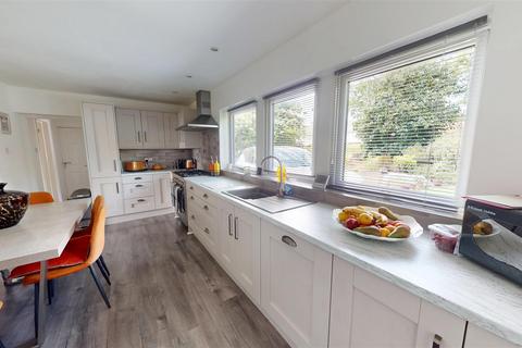 4 bedroom detached bungalow for sale, Shelf Hall Lane, Shelf, Halifax