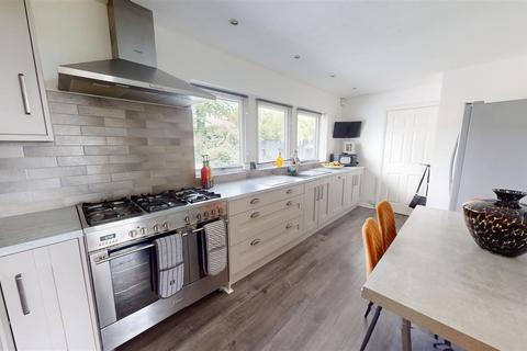 4 bedroom detached bungalow for sale, Shelf Hall Lane, Shelf, Halifax