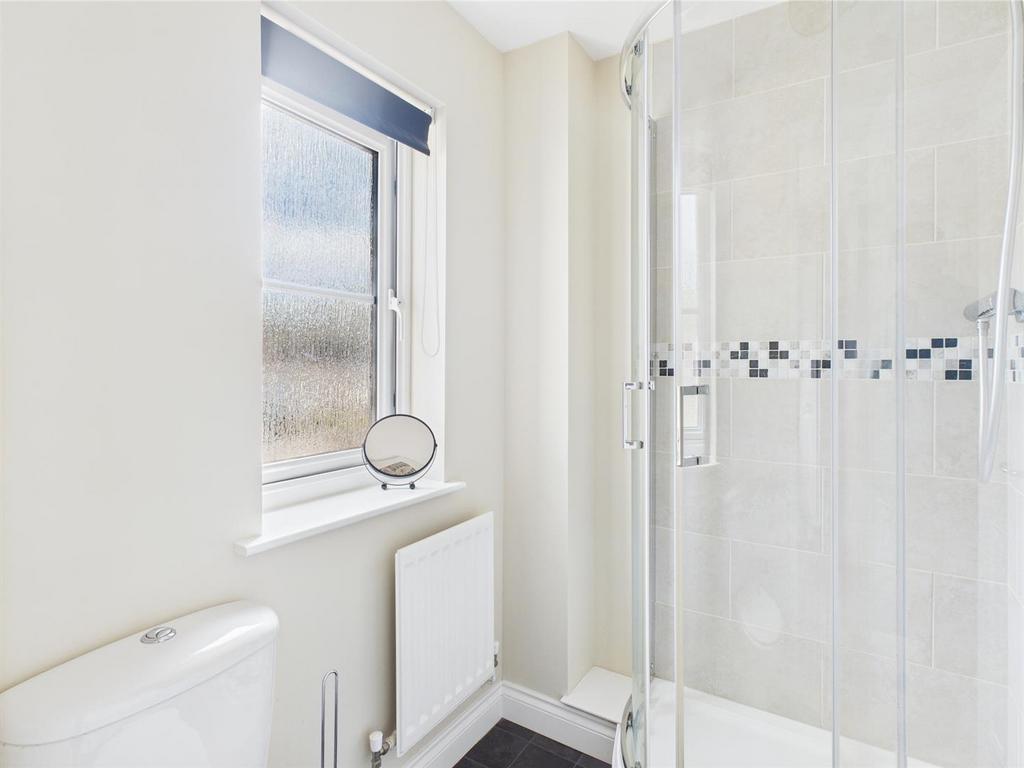 Bedroom 1 en suite