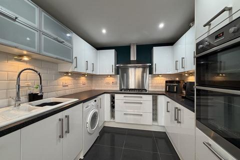 5 bedroom detached house for sale, Llantilio Pertholey, Abergavenny