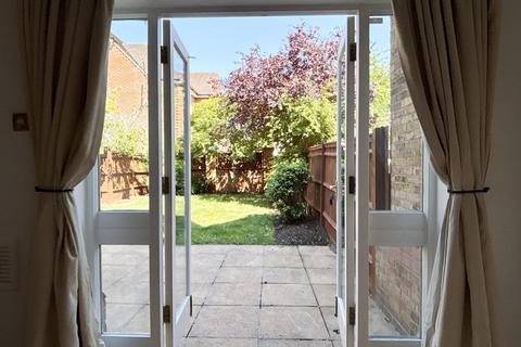 4 Kemsley Chase, Farnham Royal, Slough, SL2 3LU