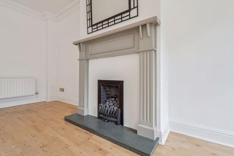 4 Kemsley Chase, Farnham Royal, Slough, SL2 3LU