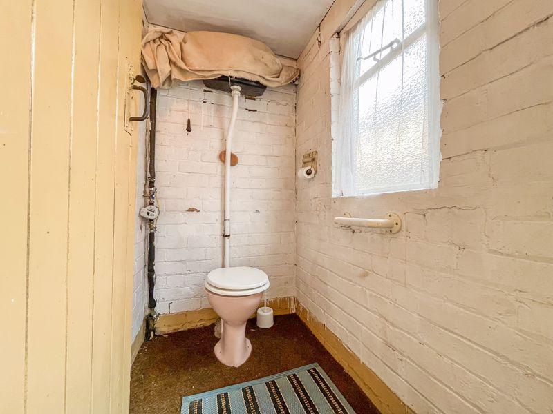 Ground floor wc