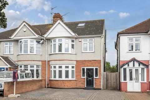4 bedroom semi-detached house for sale, Gorseway, Rush Green RM7