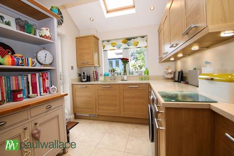 4 Fleming Close, Cheshunt, Waltham Cross, EN7 6AY