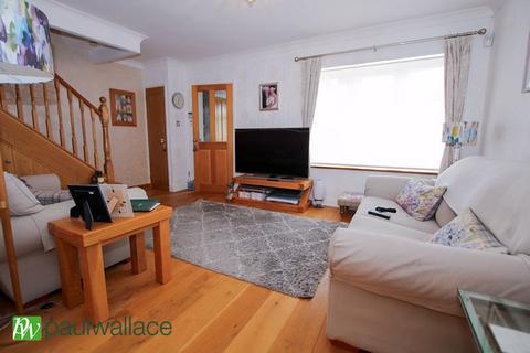 4 Fleming Close, Cheshunt, Waltham Cross, EN7 6AY