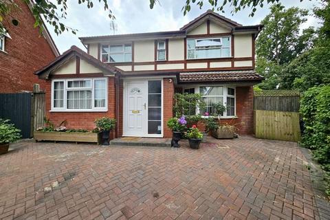 5 Tower Close, Barnwood, Gloucester, GL4 3EL