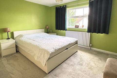 5 Tower Close, Barnwood, Gloucester, GL4 3EL