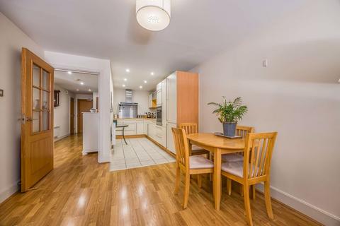 2 bedroom apartment for sale, Gunwharf Quays, Portsmouth