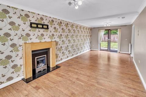 17 Green Park View, Oldham, OL1 4GP
