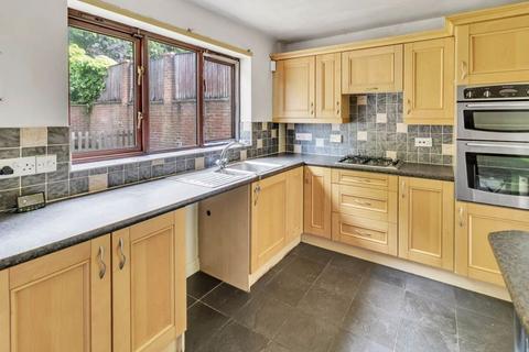17 Green Park View, Oldham, OL1 4GP