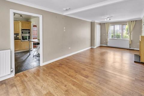 17 Green Park View, Oldham, OL1 4GP
