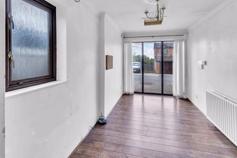 17 Green Park View, Oldham, OL1 4GP