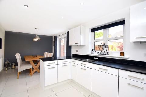 4 bedroom detached house for sale, Ffordd Sain Ffwyst, Abergavenny NP7
