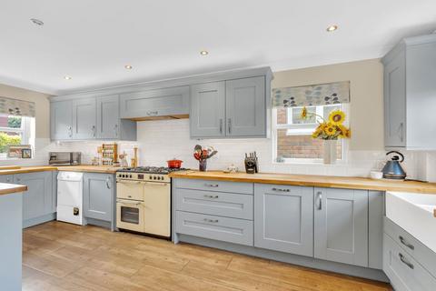 4 bedroom detached house for sale, Bradway, Hitchin SG4