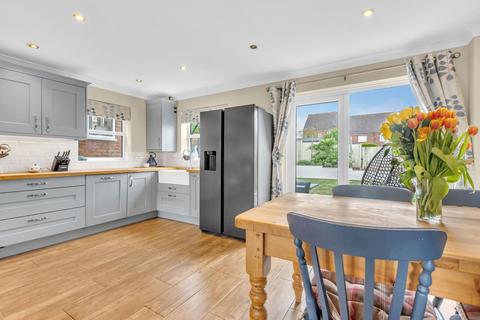 4 bedroom detached house for sale, Bradway, Hitchin SG4