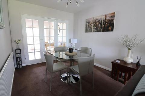 3 bedroom semi-detached house for sale, Luton LU2