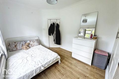 72 Cedar Road, Romford, RM7 7JU