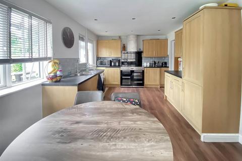 21 Milford Avenue, Wick, Bristol, BS30 5PG