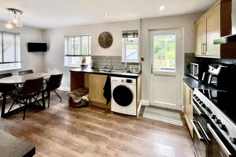 21 Milford Avenue, Wick, Bristol, BS30 5PG