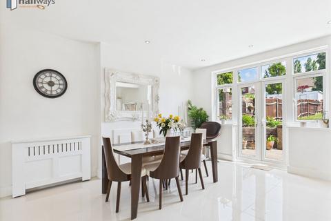 undefined, Coulsdon CR5