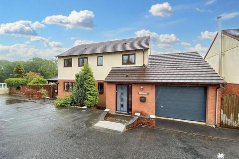 4 bedroom detached house for sale, Mynyddygarreg