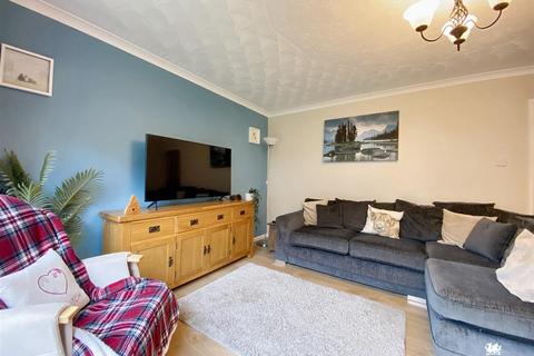 4 bedroom detached house for sale, Mynyddygarreg