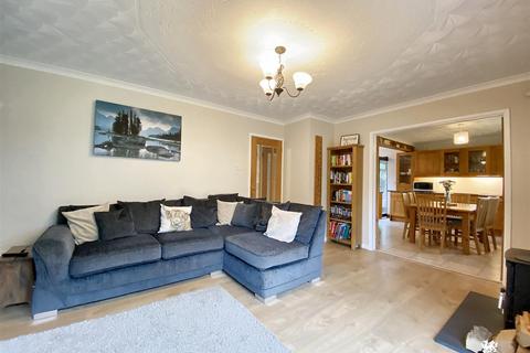 4 bedroom detached house for sale, Mynyddygarreg