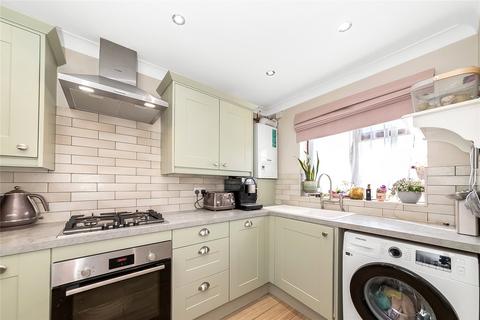 16c Salisbury Road, London, SE25 5DU