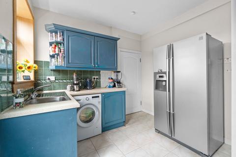 16 Waterloo Road, Prestwick, KA9 2AA