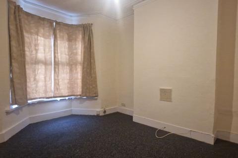 3 bedroom terraced house to rent, Wolseley Road, London