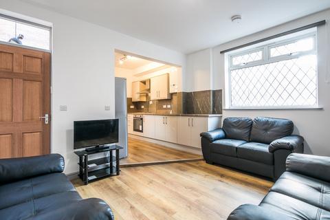 4 bedroom house share to rent, 225 Sharrow Vale Road, Ecclesall