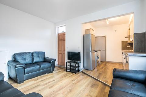 4 bedroom house share to rent, 225 Sharrow Vale Road, Ecclesall