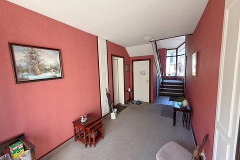 2 bedroom flat for sale, Gilmour Street, Eaglesham G76