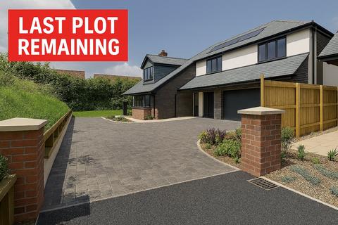 5 bedroom detached house for sale, Harvest Drive, Roundswell, Barnstaple, EX31