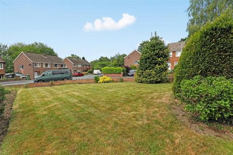 undefined, Manor Crescent, Walton, Wakefield, West Yorkshire, WF2