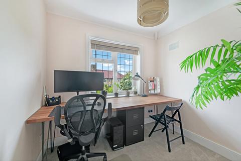 15 Merevale Crescent, Morden, SM4 6HL