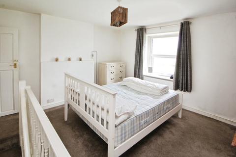 2 bedroom terraced house for sale, Woodhead Road, Glossop SK13