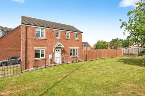3 bedroom detached house for sale, Marsden Avenue, West Yorkshire WF5