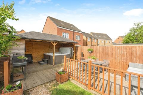 3 bedroom detached house for sale, Marsden Avenue, West Yorkshire WF5