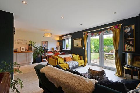 16 Ocean Heights, Porthtowan, Truro, TR4 8FR