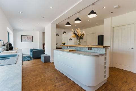 12 Beeby Road, Scraptoft, Leicester, LE7 9SG