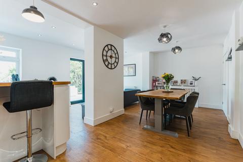 12 Beeby Road, Scraptoft, Leicester, LE7 9SG