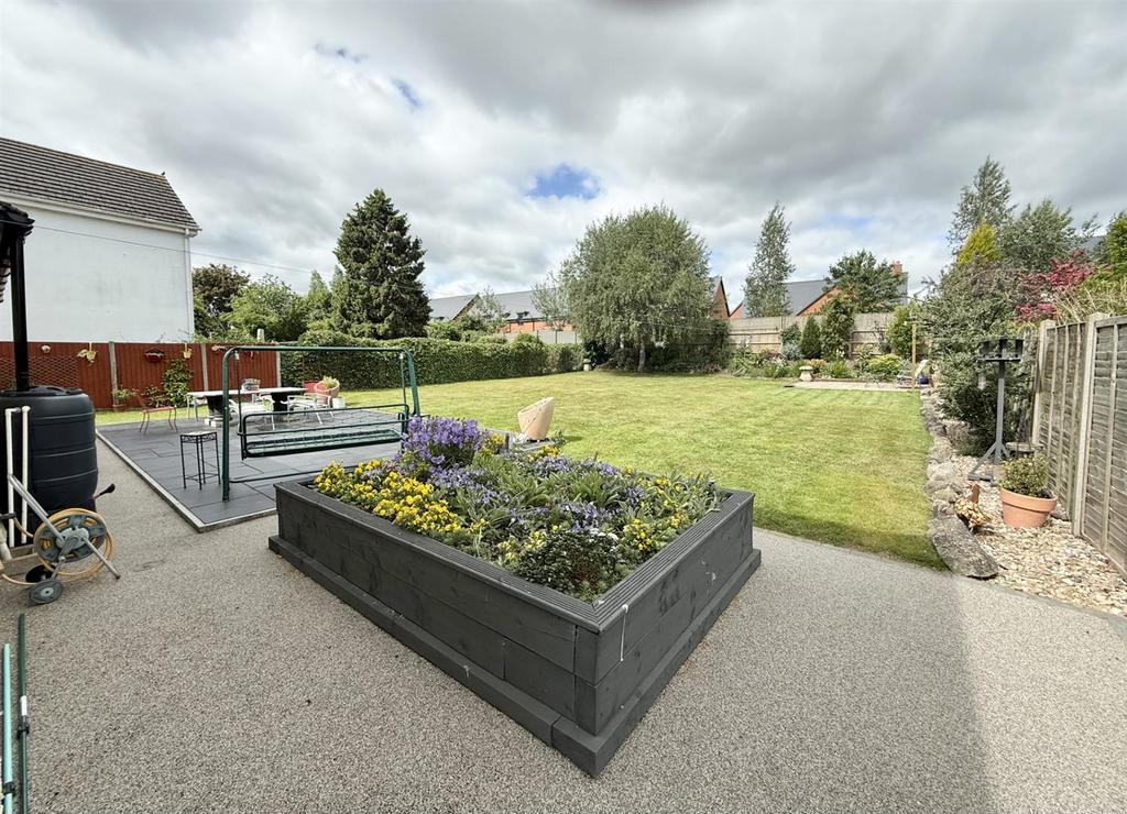 Garden1.jpg
