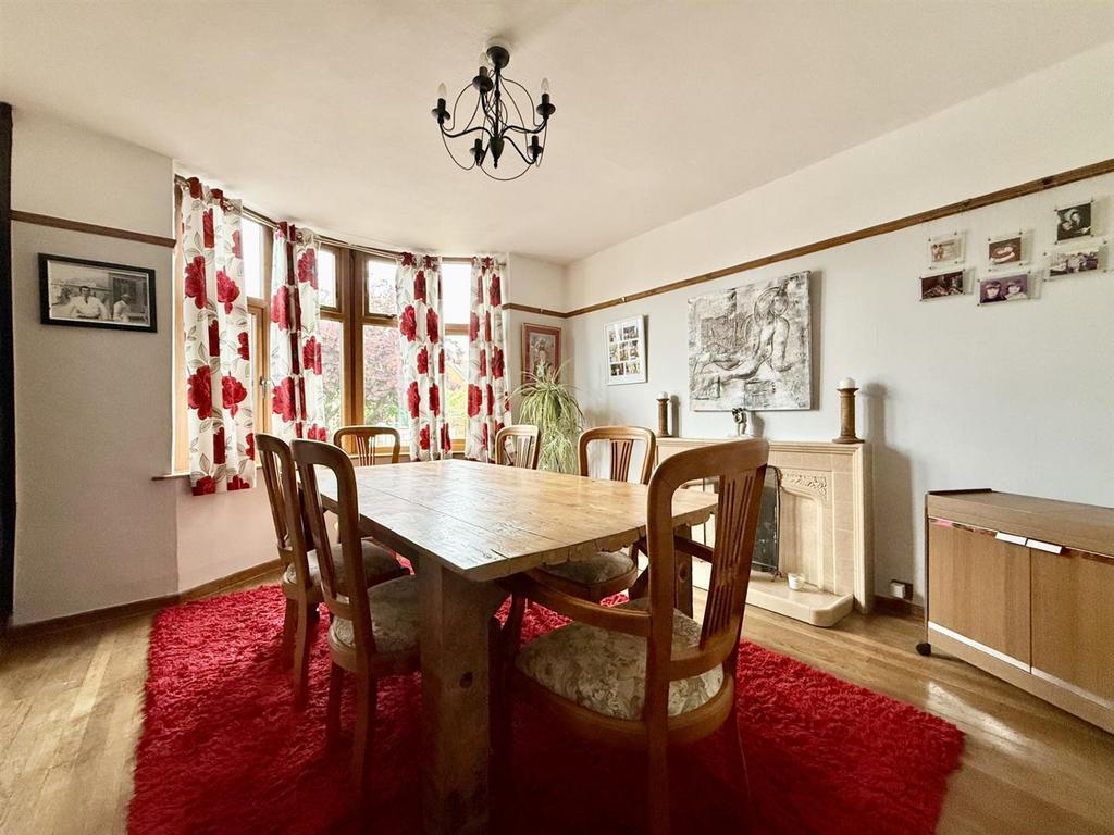 Dining Room.jpg