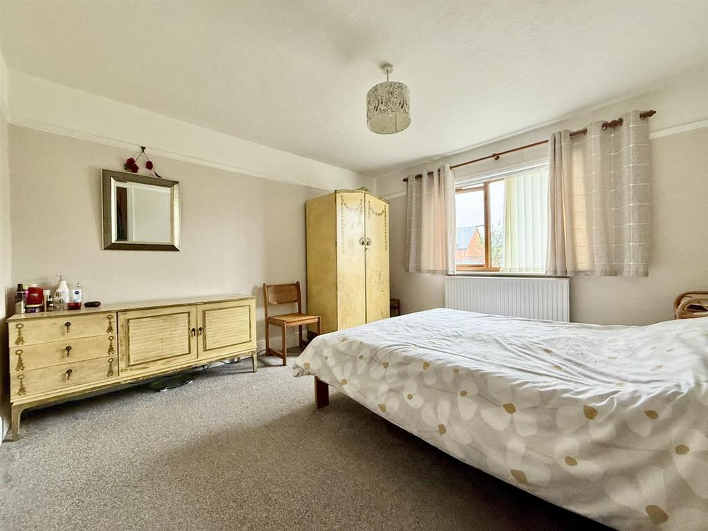 Bedroom1.jpg