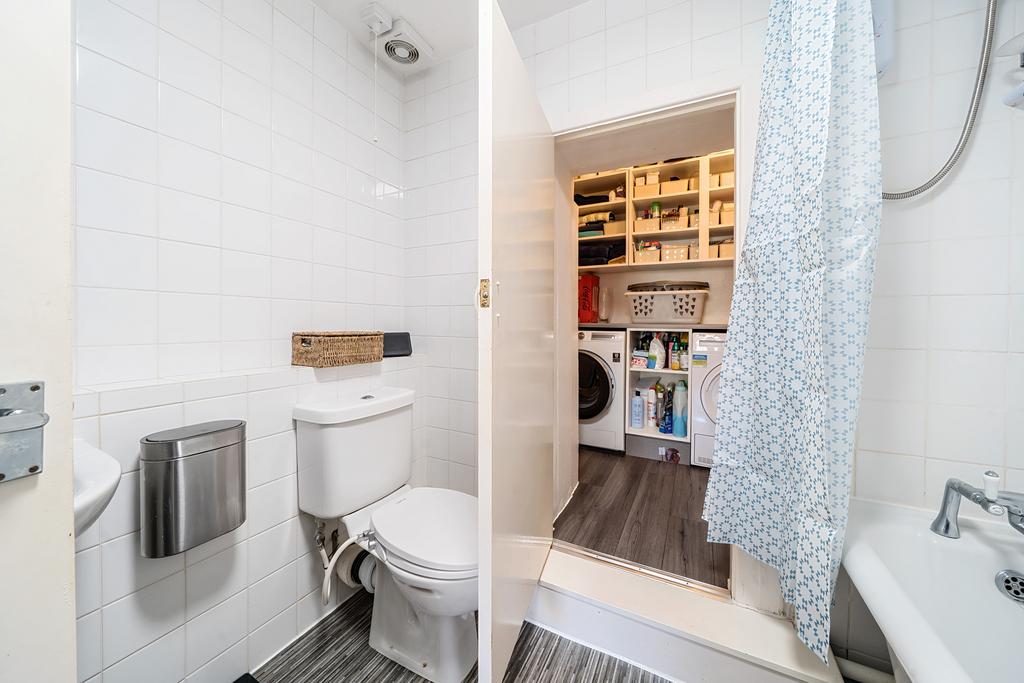 Bathroom / Utility