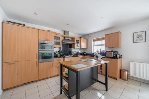 4 bedroom townhouse to rent, Virginia Water,  Surrey,  GU25